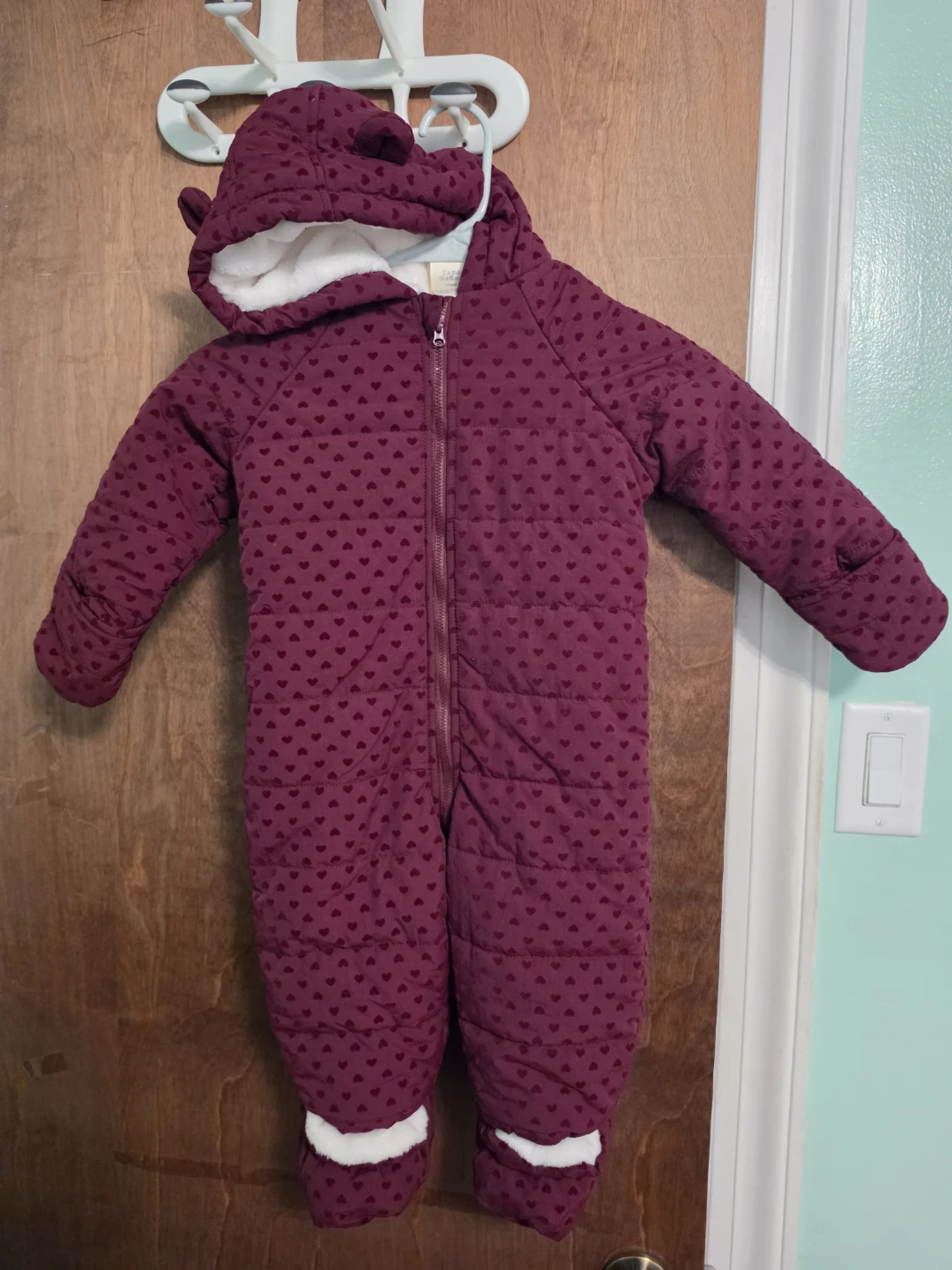 Snow suit