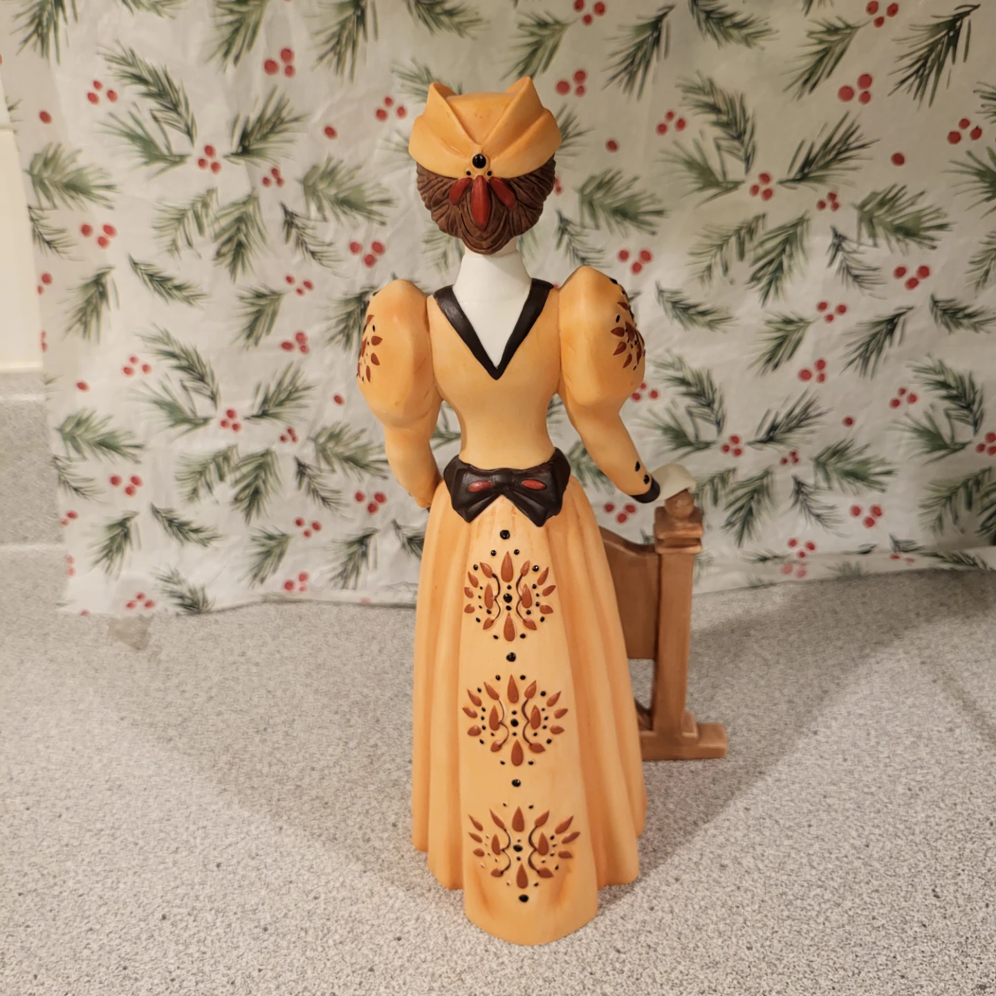 California Perfume Company Figurine - photo 2