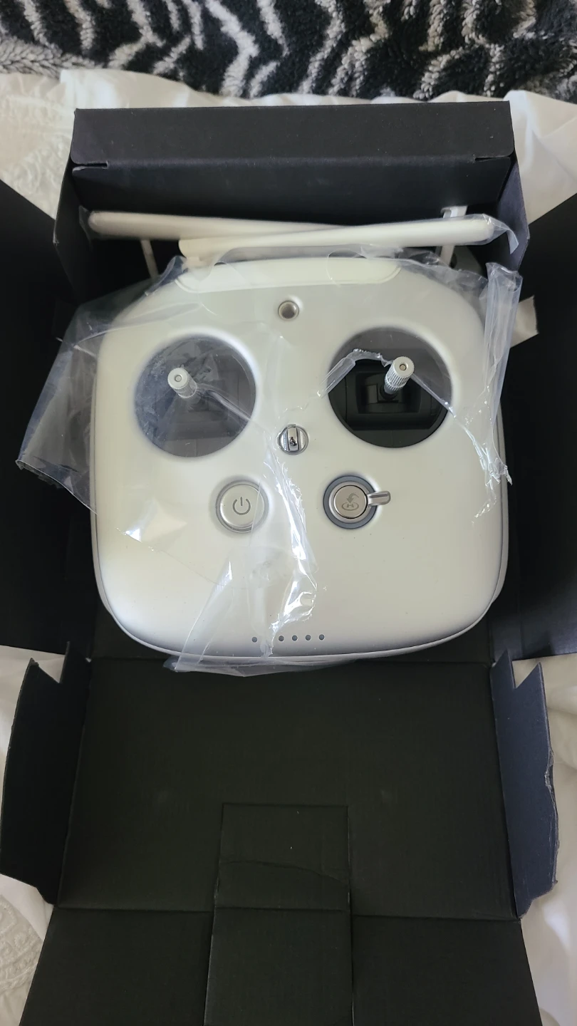 DJI Inspire 1 Remote Controller - photo 2