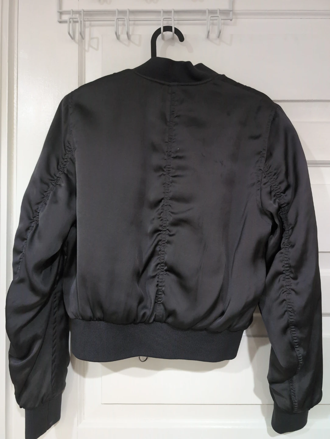 H&M Black Bomber Jacket - photo 2