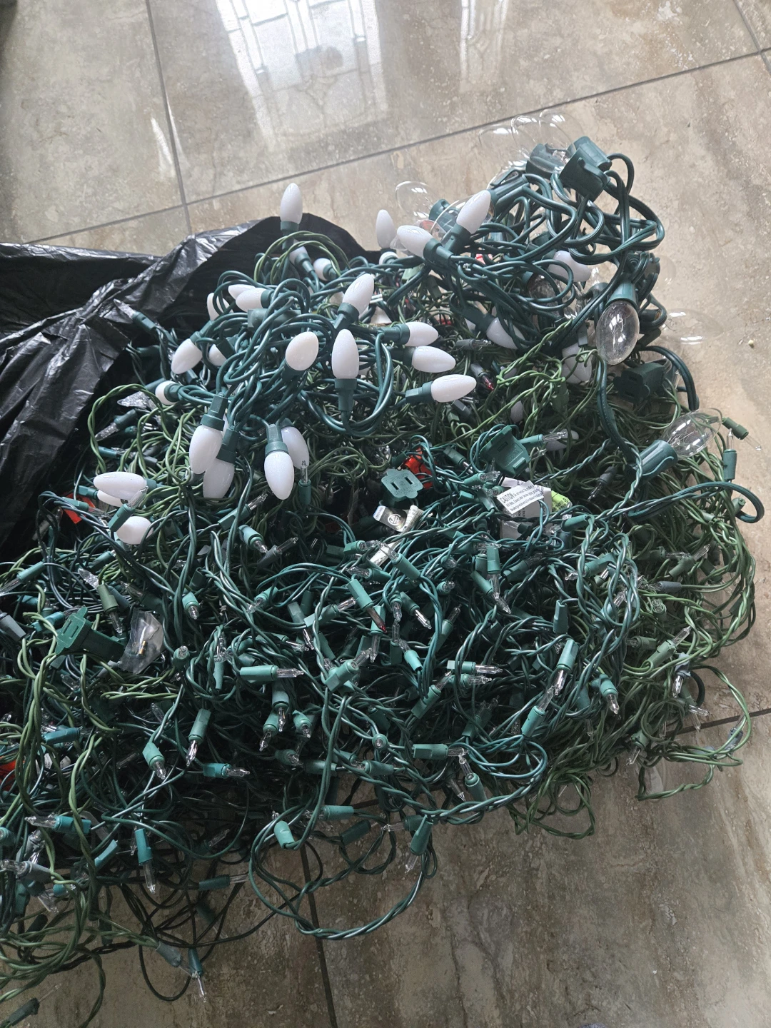 Assorted green wire Christmas string lights - photo 2