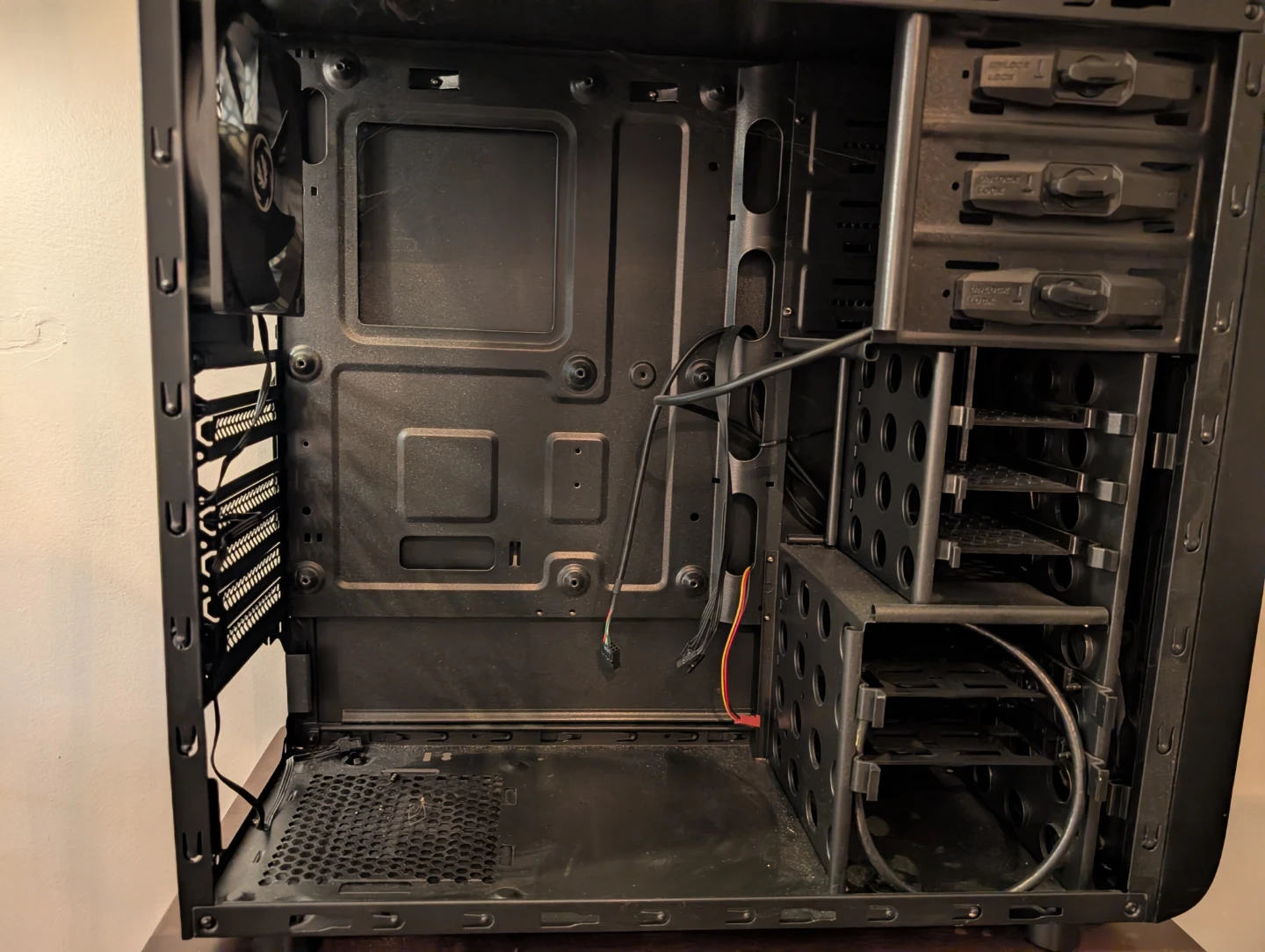 Zalman PC Tower Case - photo 5