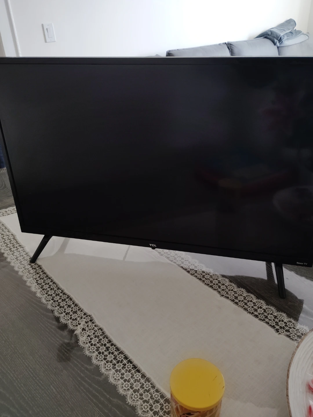 32" TCL Roku TV