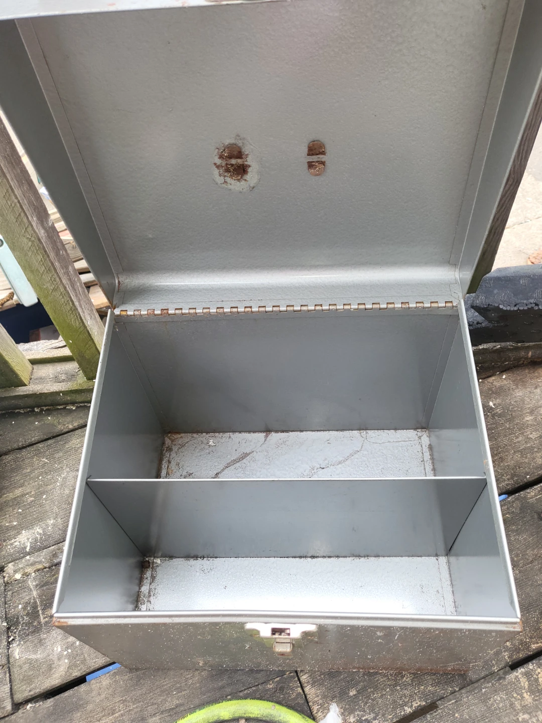 Vintage Metal Tool Box - photo 3