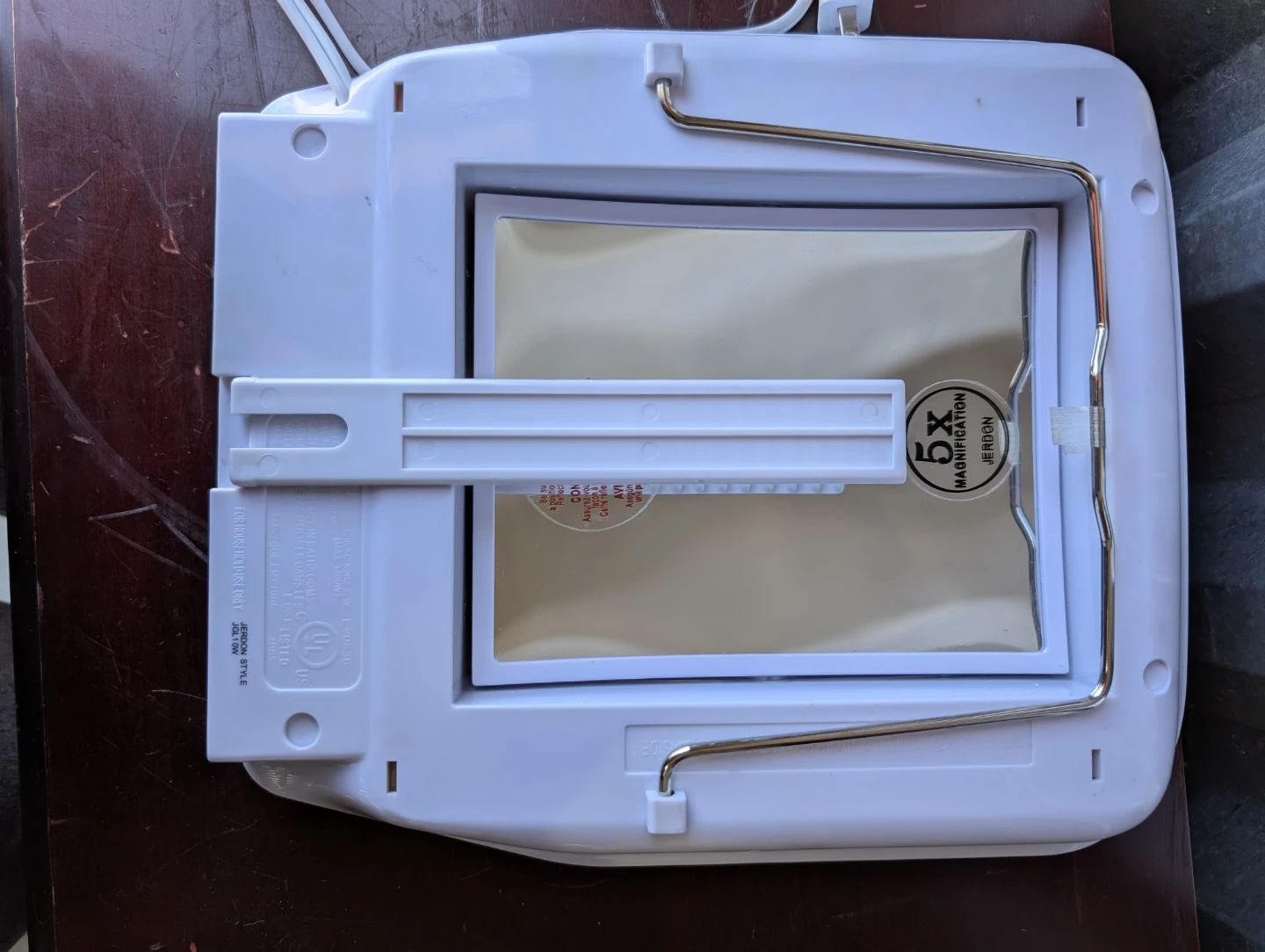 Jerdon Tri-Fold Lighted Vanity Makeup Mirror - photo 4