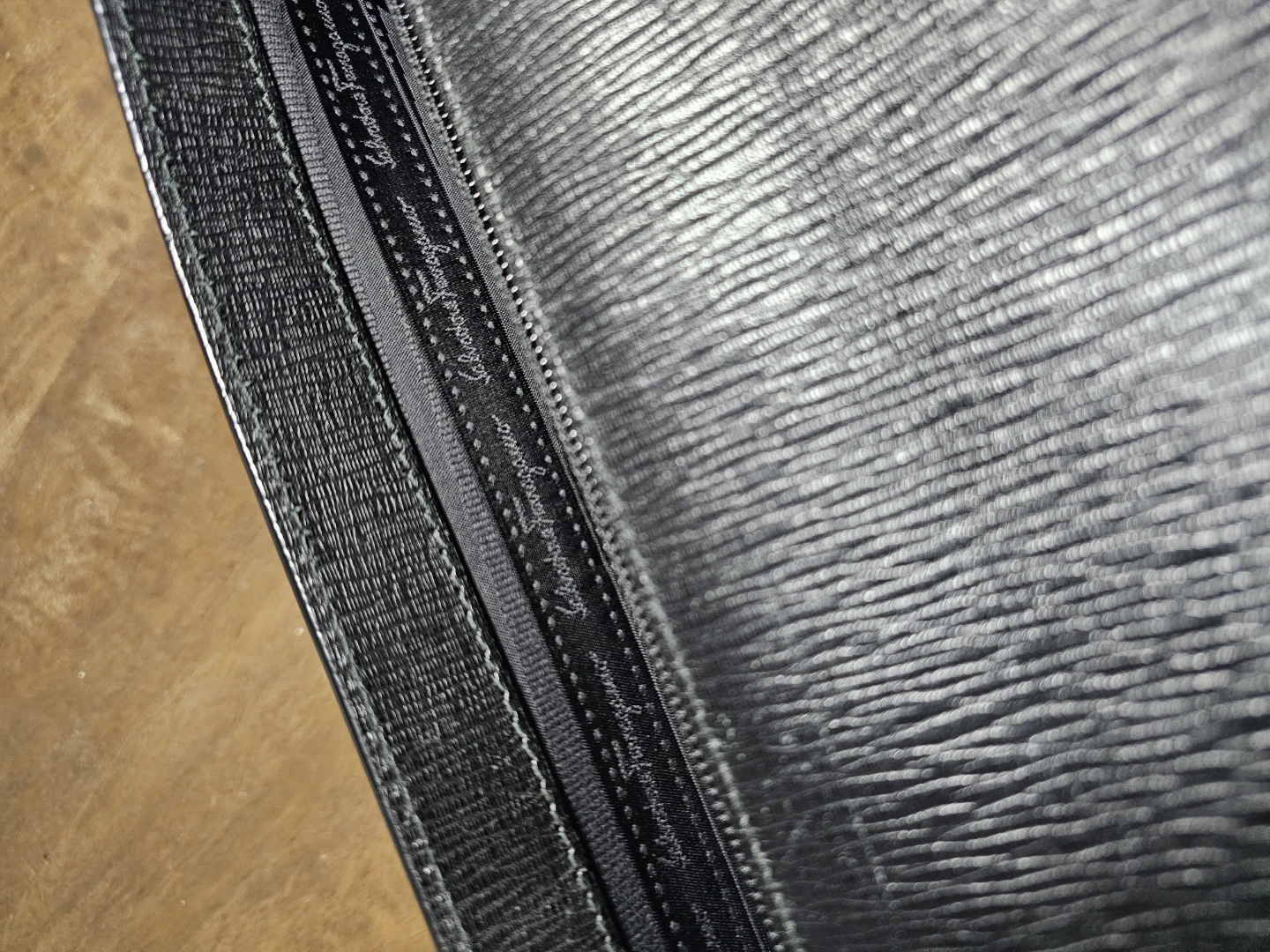 Salvatore Ferragamo Black Leather Laptop Sleeve - photo 4