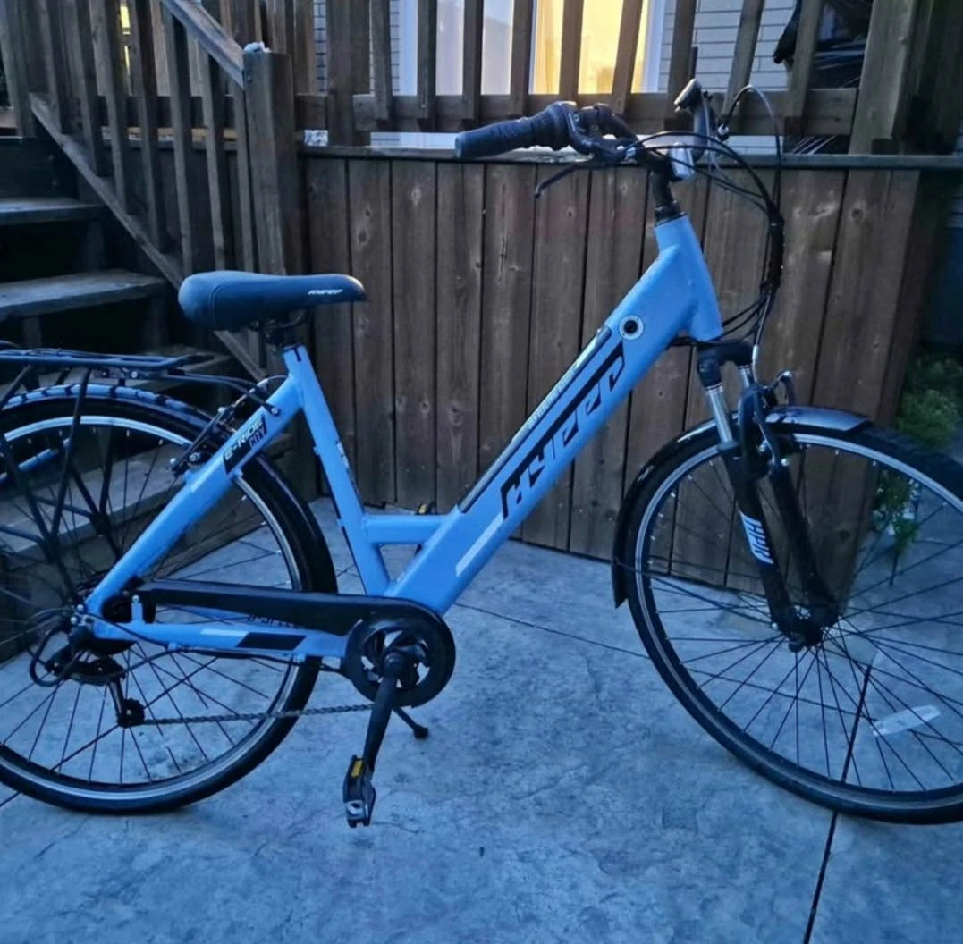 Blue HYPER E-Ride Electric Bicycle
