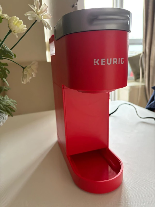 Red Keurig Single-Serve Coffee Maker - photo 3
