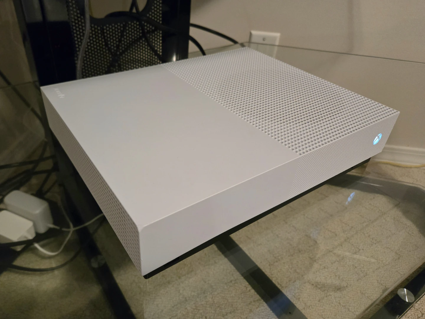 XBOX ONE S ALL-DIGITAL 1TB - photo 3