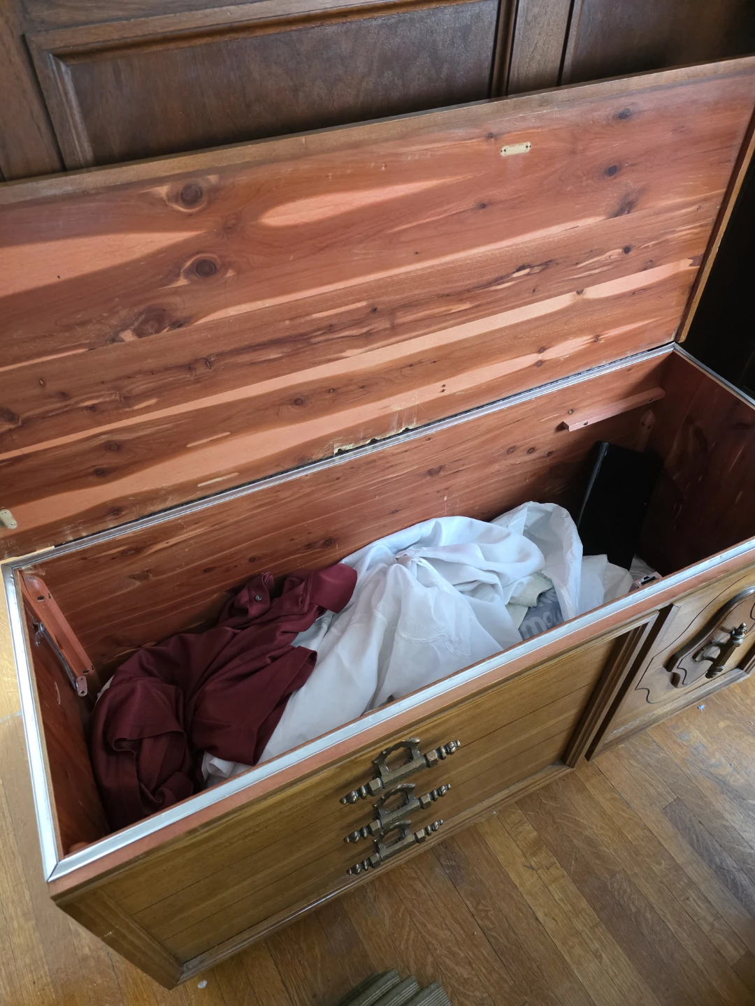 Vintage Cedar Lined Blanket Chest with Drawers - photo 2