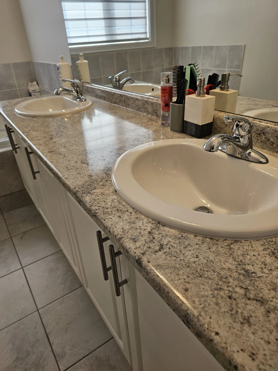 Bathroom Vanity Countertop and sinks