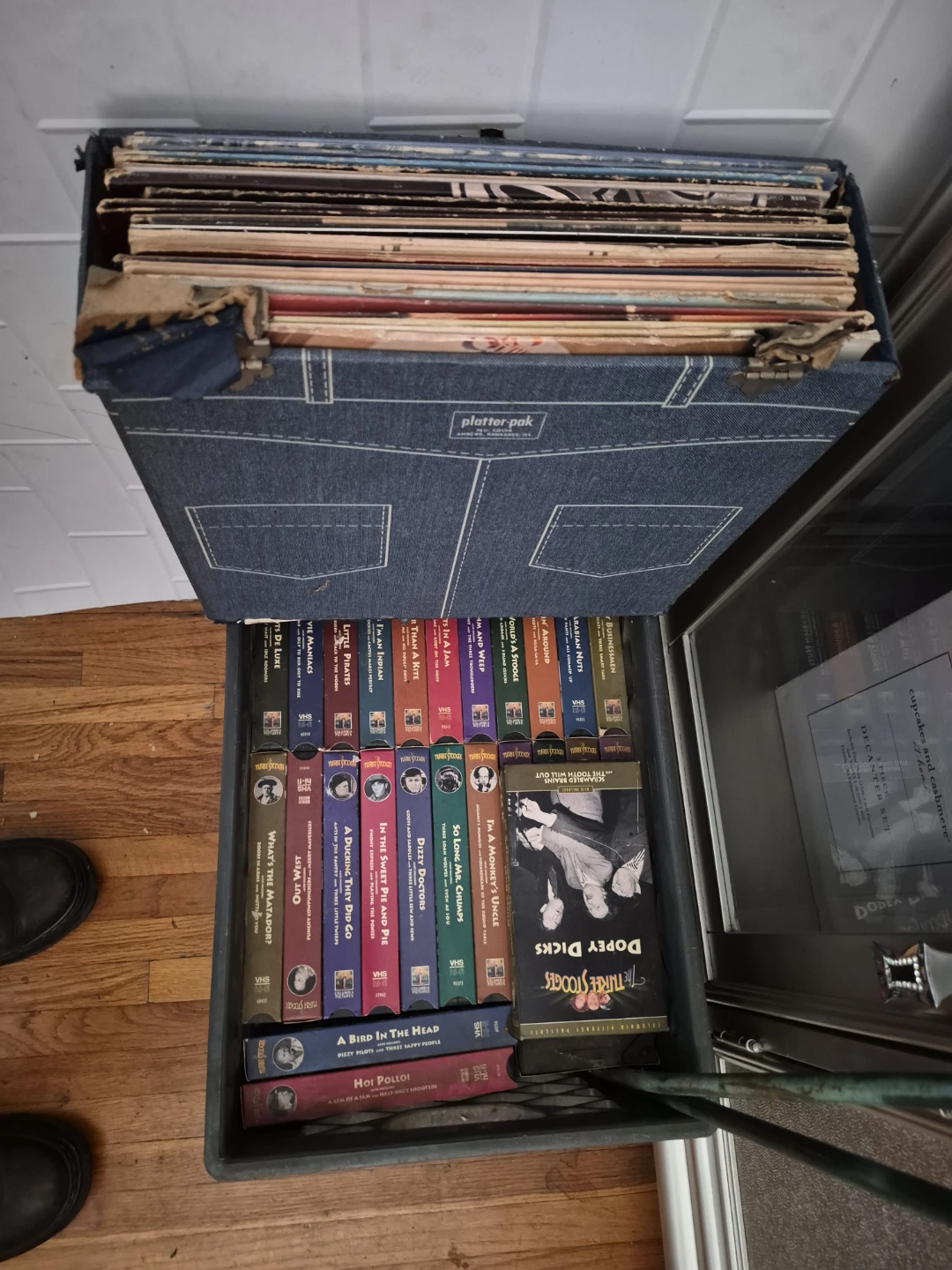 Lot of 7" Vinyl Records - garage sale!