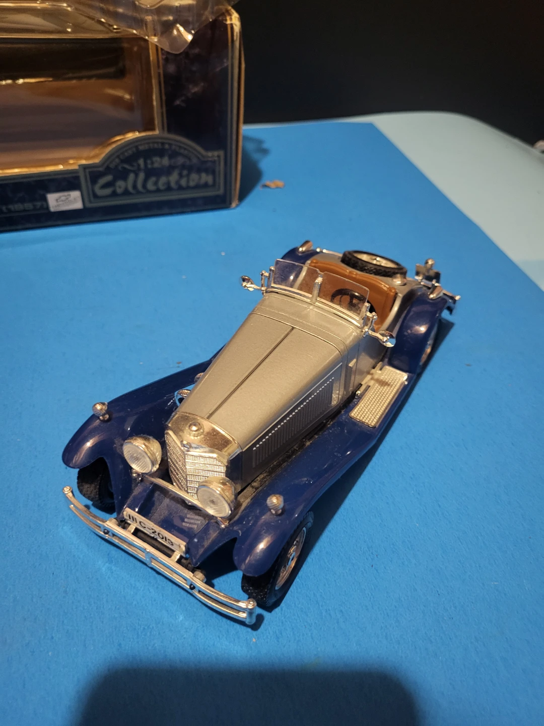 Model Cars: Chevrolet Bel Air & Vintage Roadster - photo 3