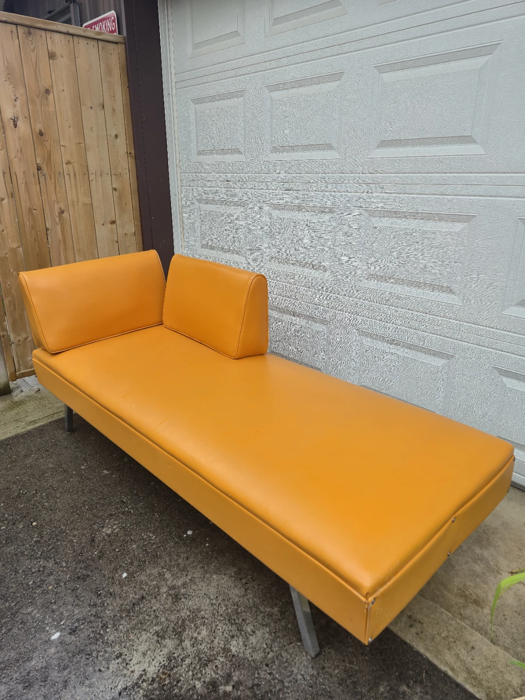 Pristine Vintage Curtis Sofa - photo 2