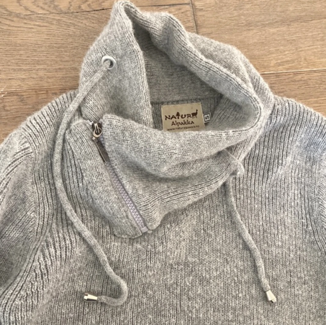 Warm and cozy alpaca sweater 🩶 - photo 2
