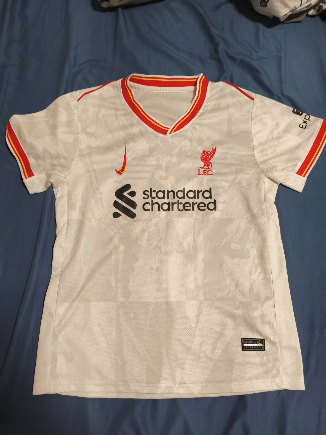 Liverpool 2023/24 FC Nike Soccer Jersey and Shorts Set Size 26