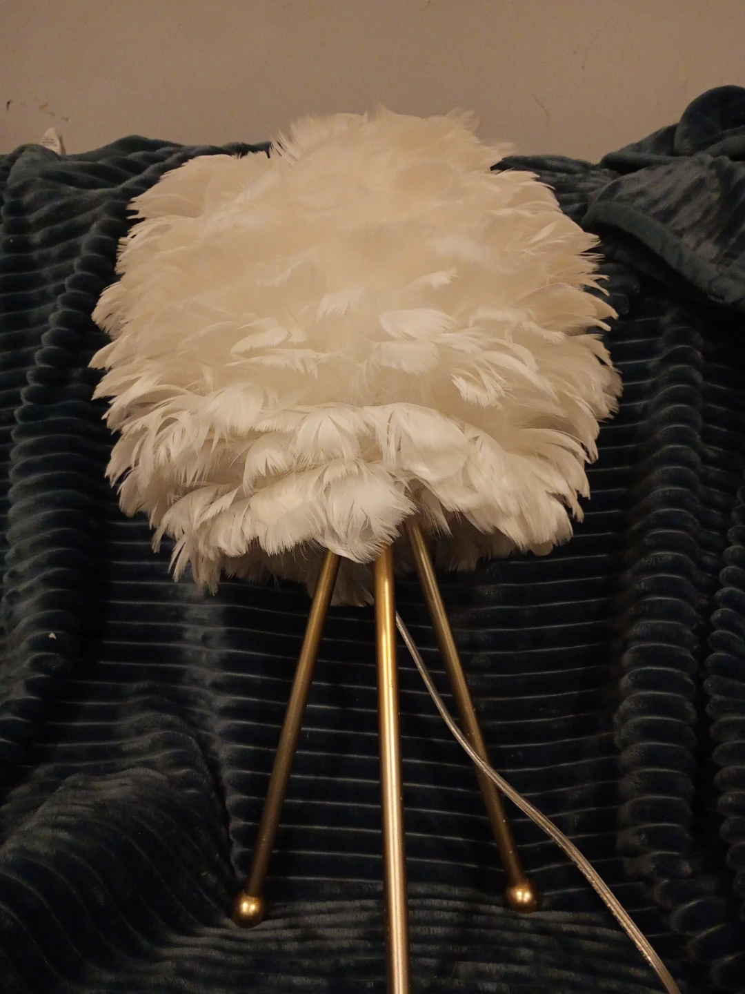 A set of 2 Feather Lamps with Tripod Base