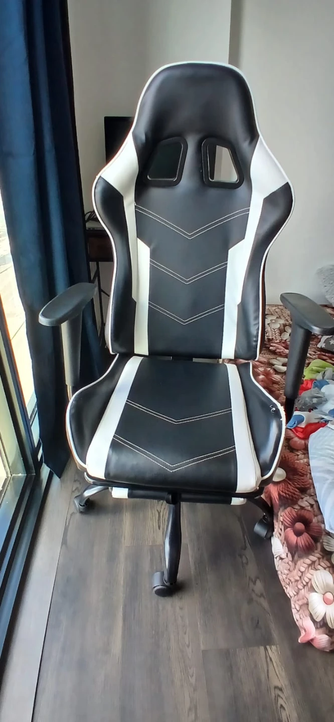 Gaming Chair with Footrest - photo 2