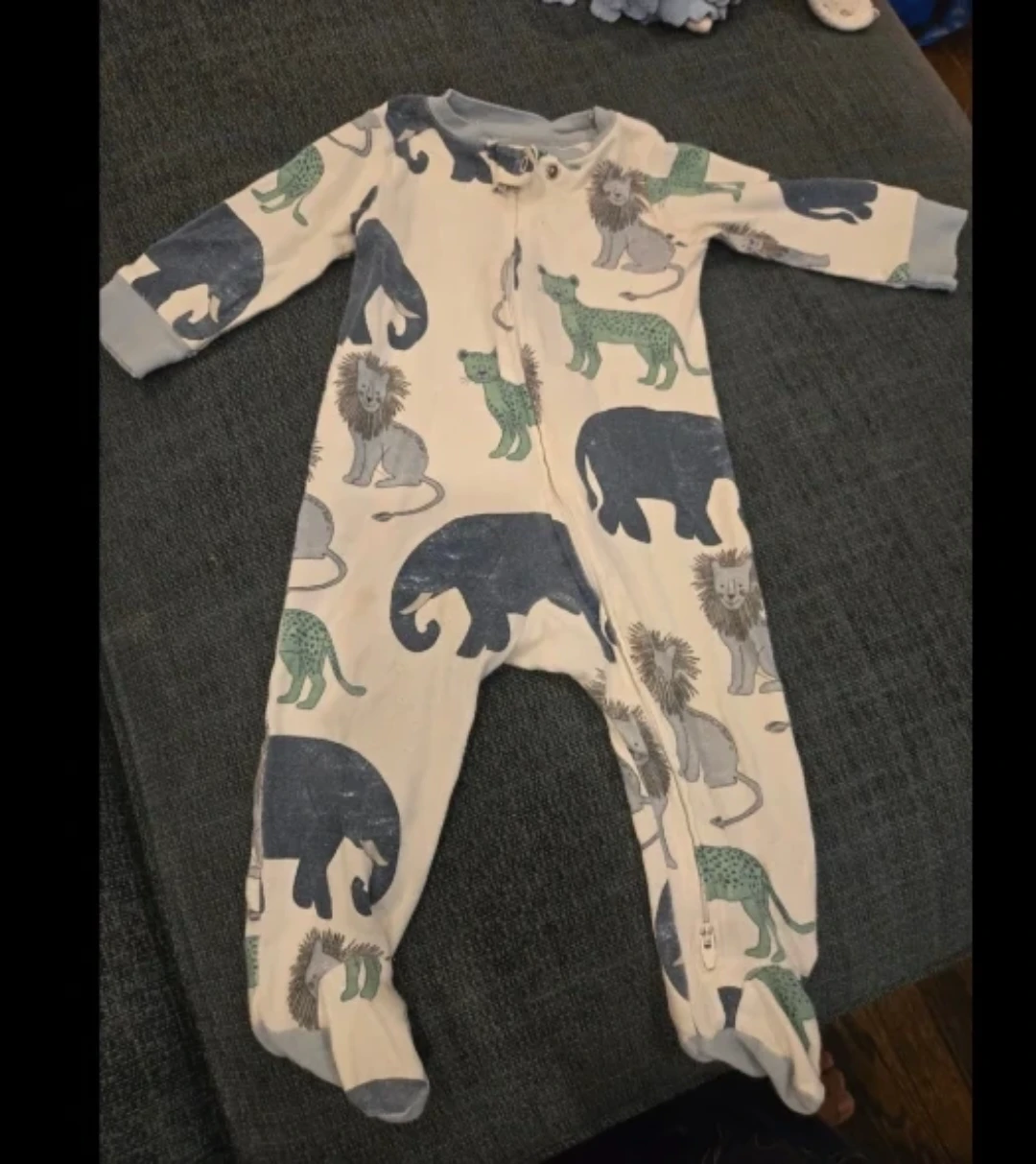 Baby Boy / Unisex Clothing Bundle 9 Months
