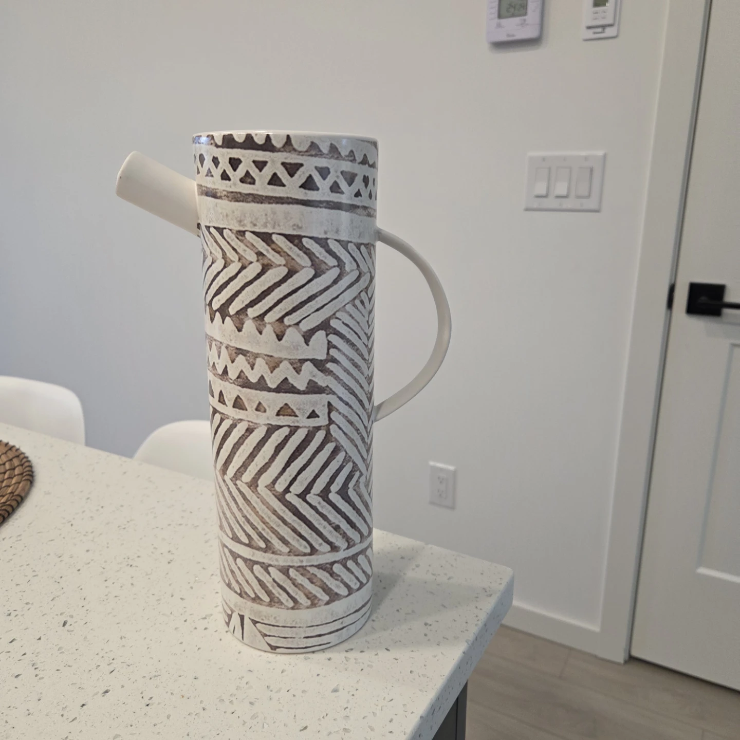 STRUCTUBE Ceramic Pitcher/Vase