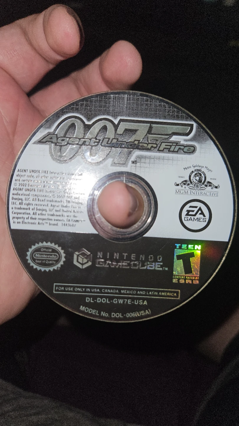 007 Agent Under Fire Gamecube Game - photo 2