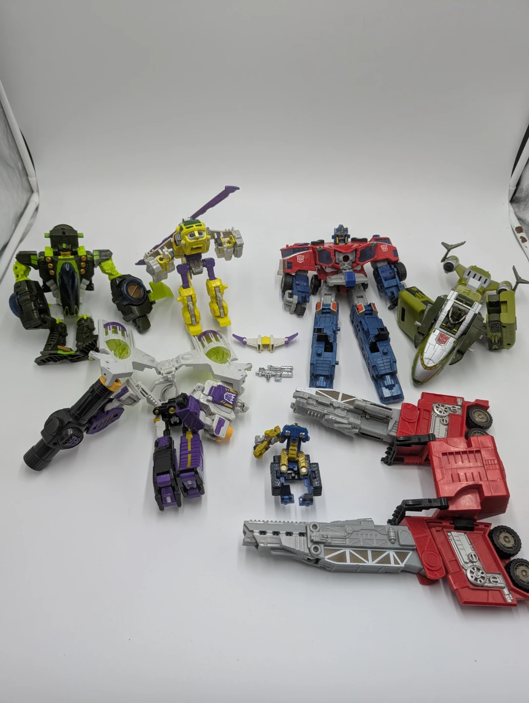 Lot of Transformers Action Figures - photo 2