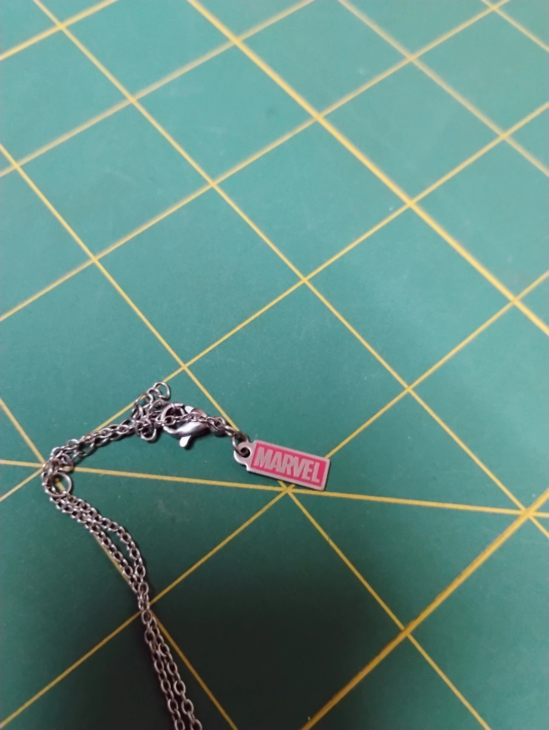 Official Marvel Rocket Raccoon Necklace - photo 4