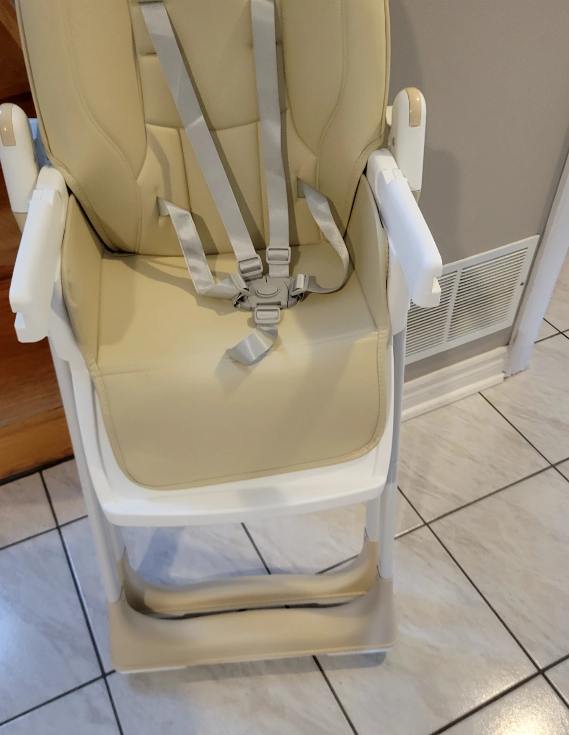 3-in-1 Foldable High Chair Brand New - photo 3