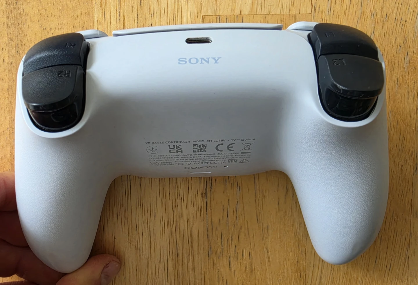 Sony PlayStation 5 DualSense Wireless Controller - photo 3