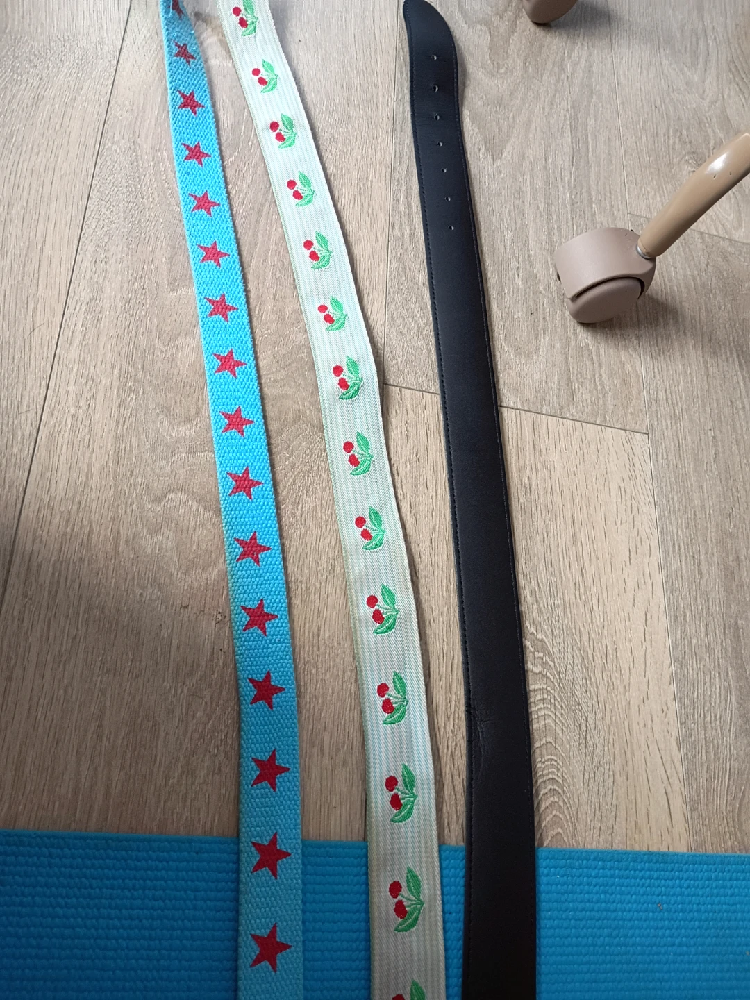 3 fun non leather belts - photo 4