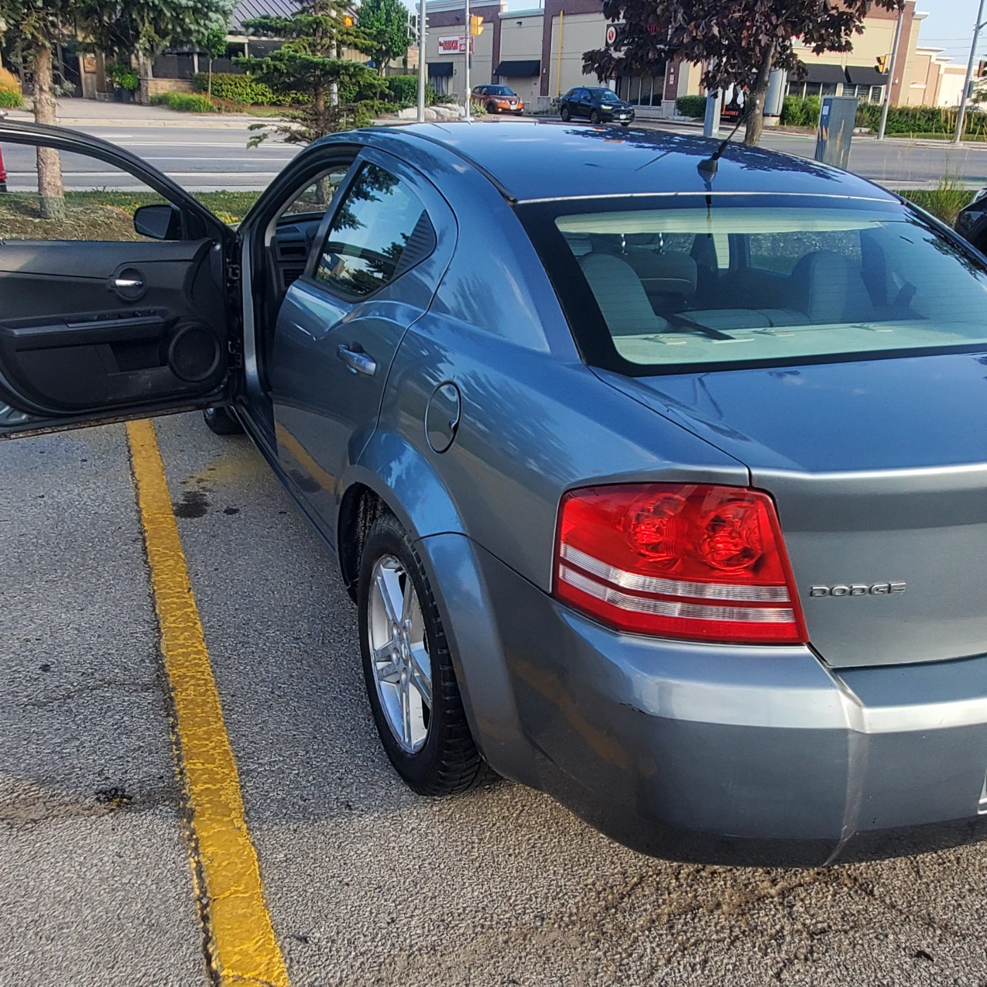 Car - photo 4