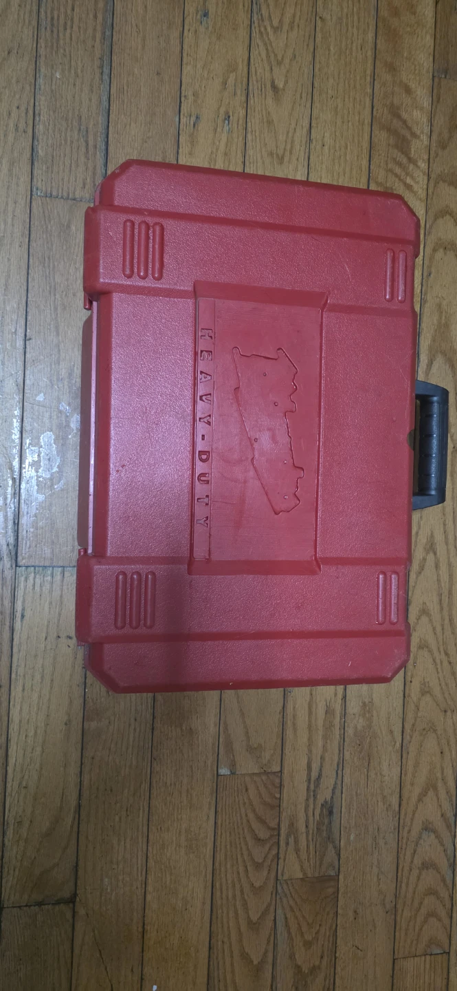 Tool box /caja de herramientas Milwaukee