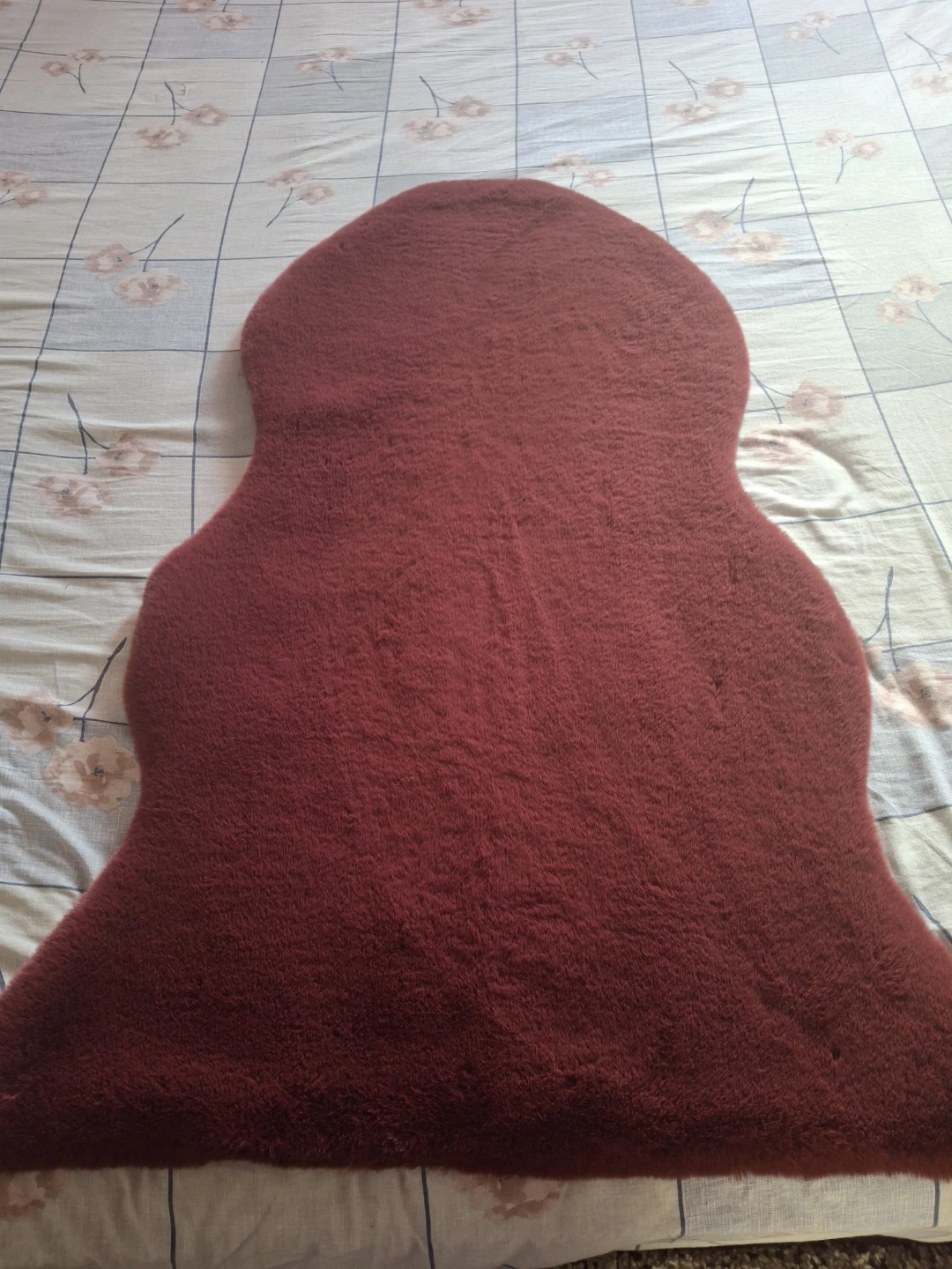 Silhouette Home Faux Rabbit Fur Rug 29" x 42"