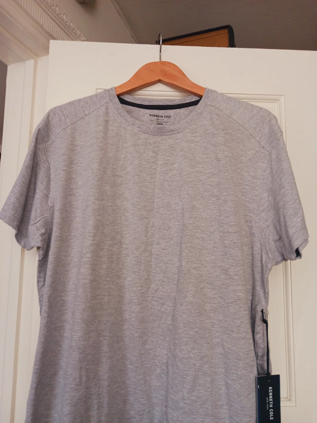 New !! Kenneth Cole Grey Crew Neck T-Shirt Size XL