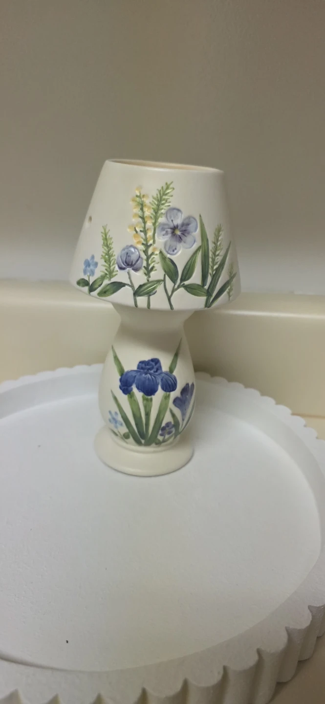 JKL Floral Ceramic Candle Holder with LED Candle