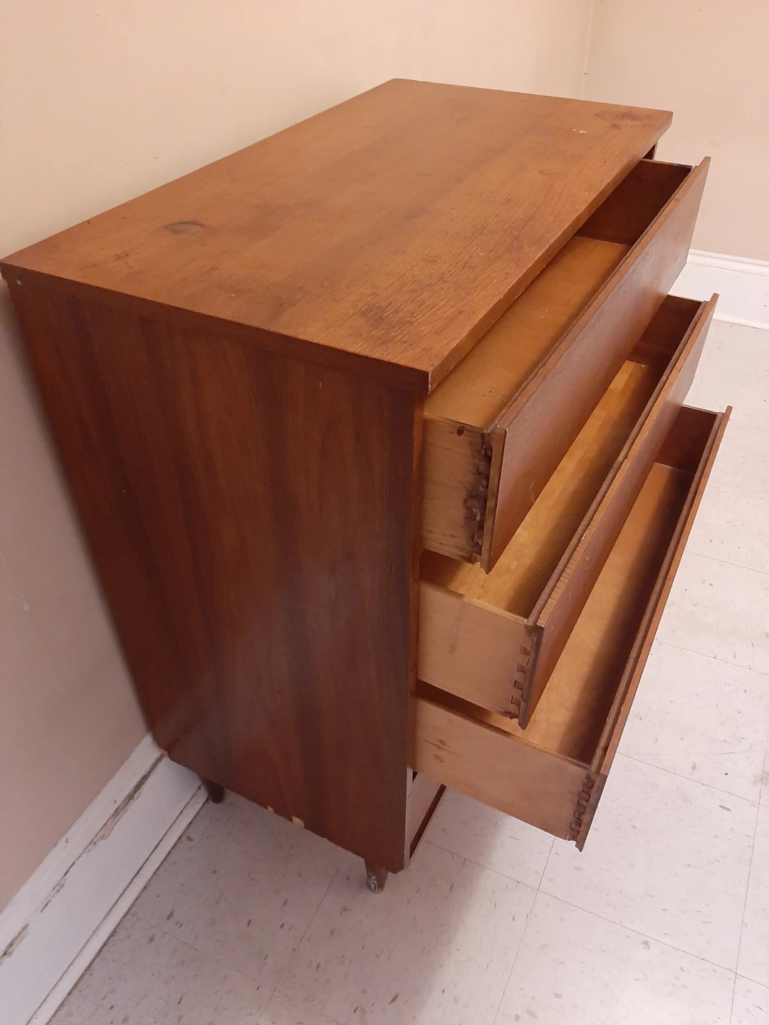 Wooden Dresser - photo 2