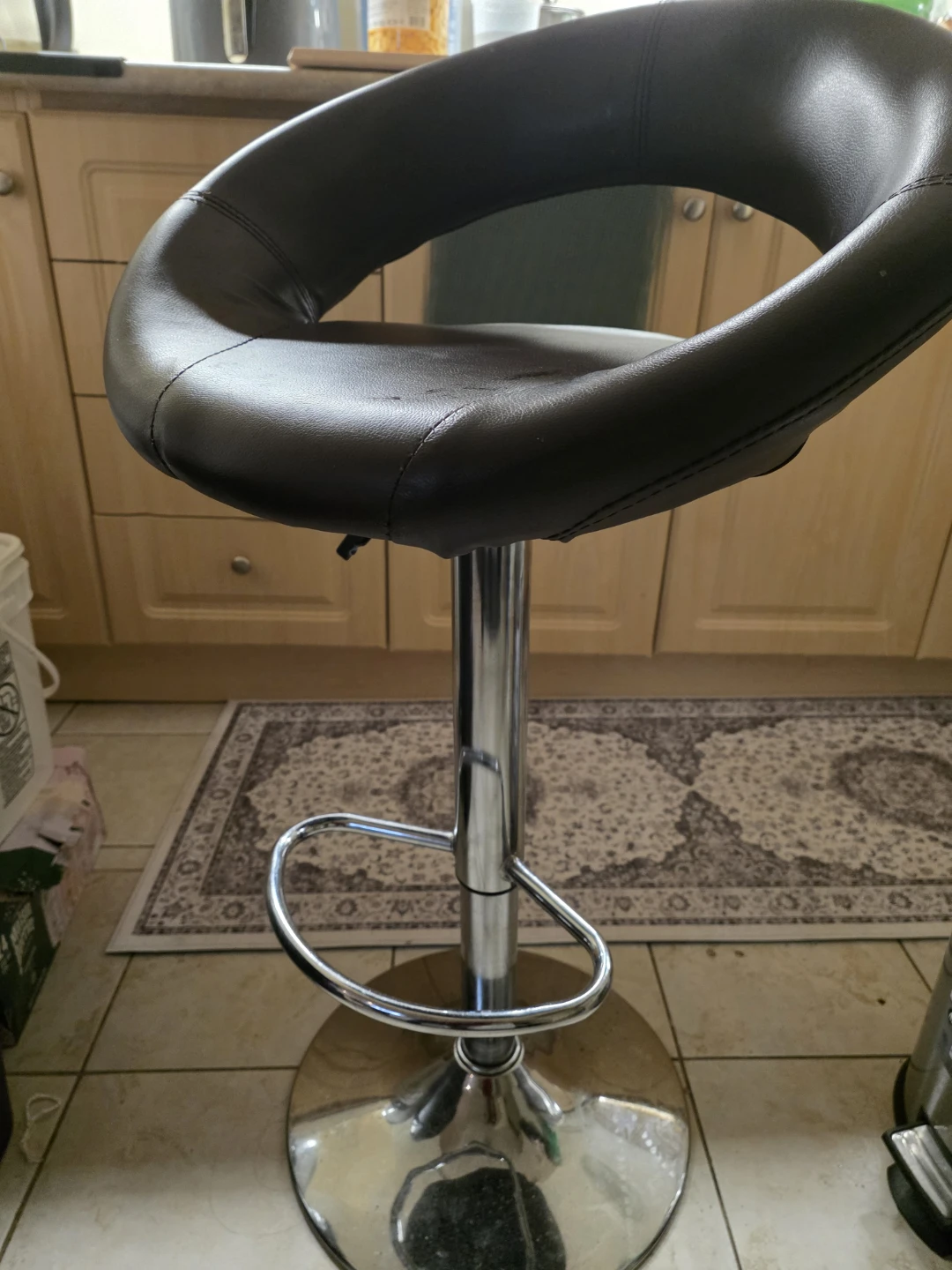 Adjustable Swivel Bar Stool