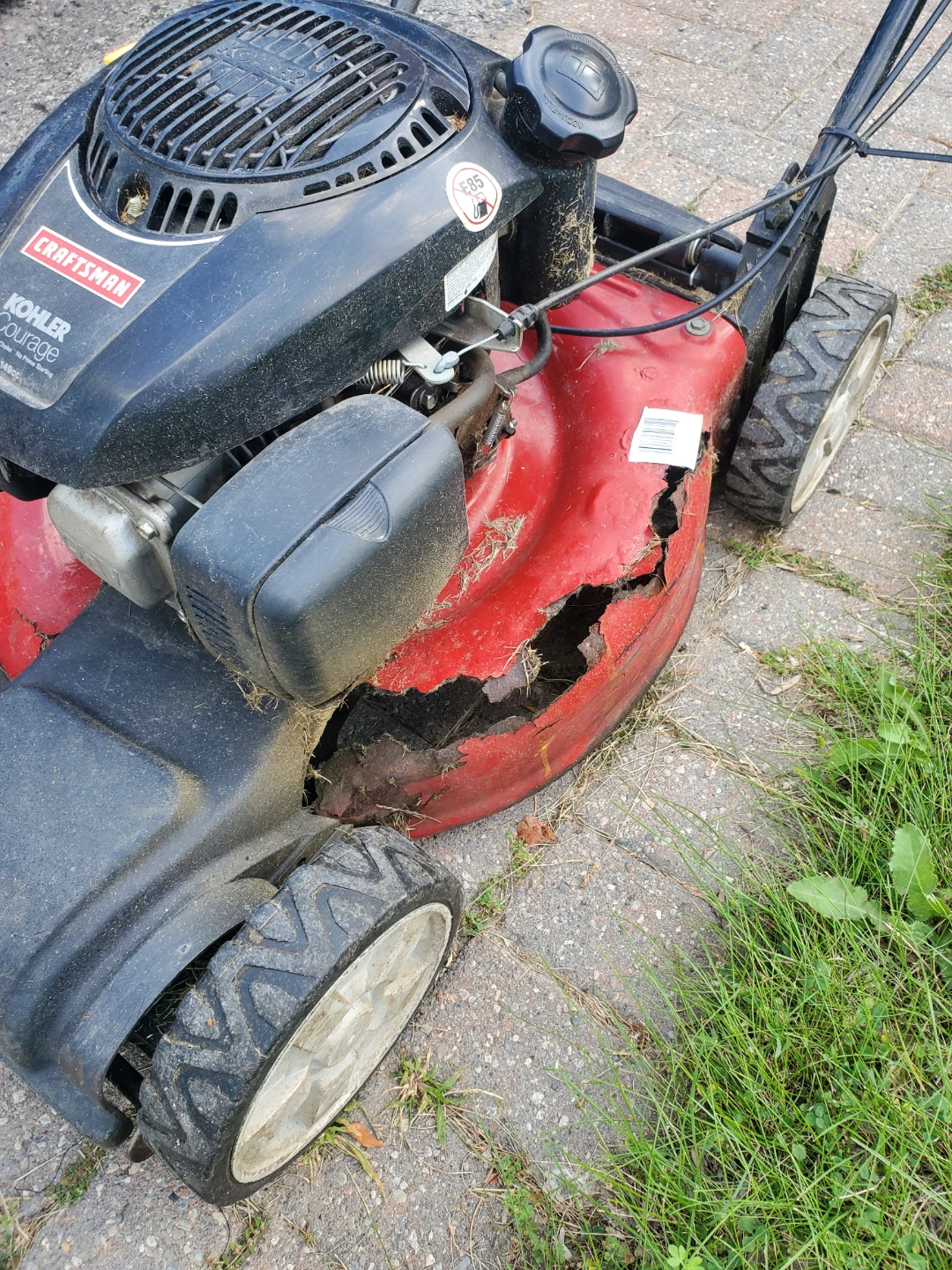 Gas Lawn Mower (for parts) - photo 3