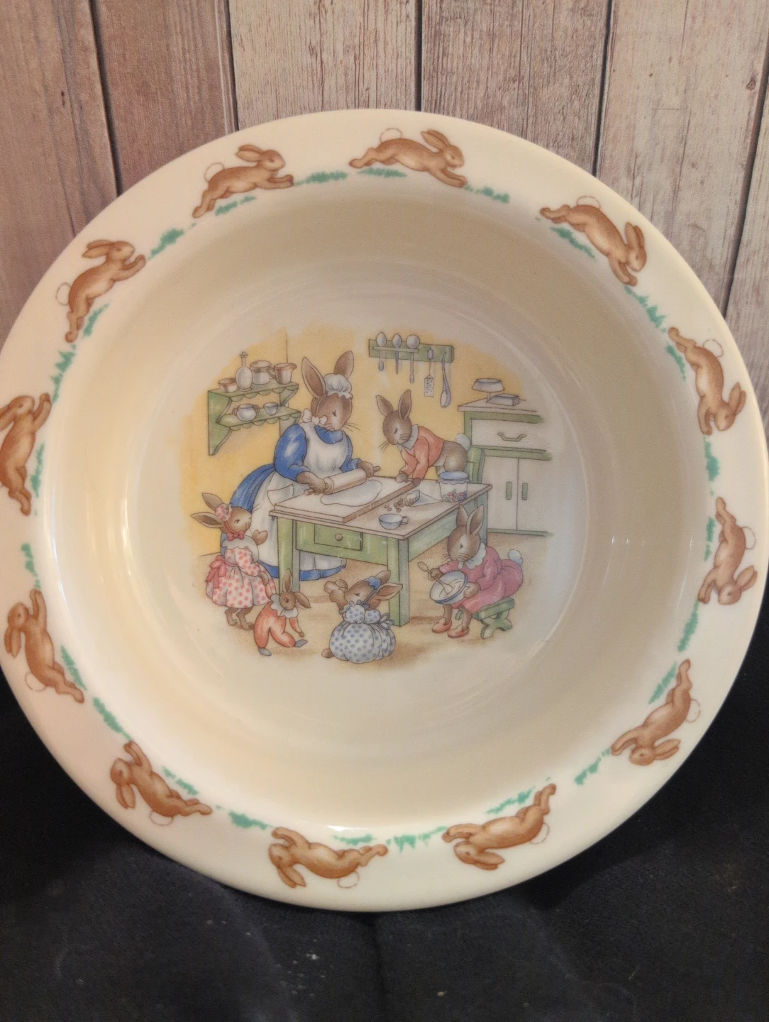 Royal Doulton Bunnykins Bowl "Baking"