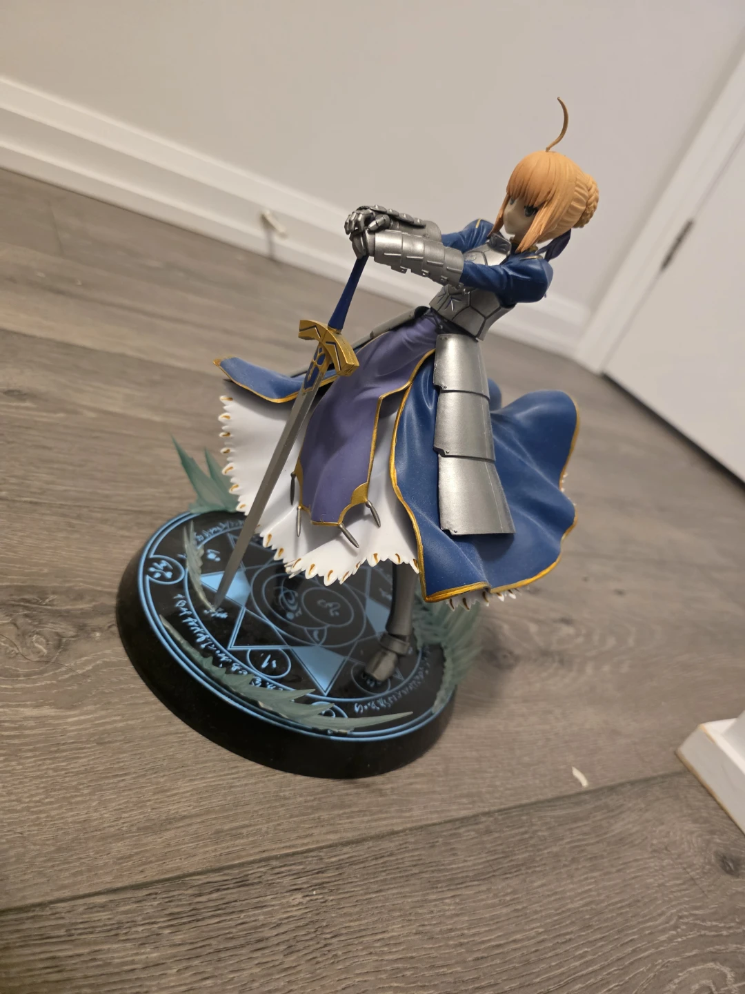 Artoria Pendragon Saber Figure - Fate/Stay Night - photo 3