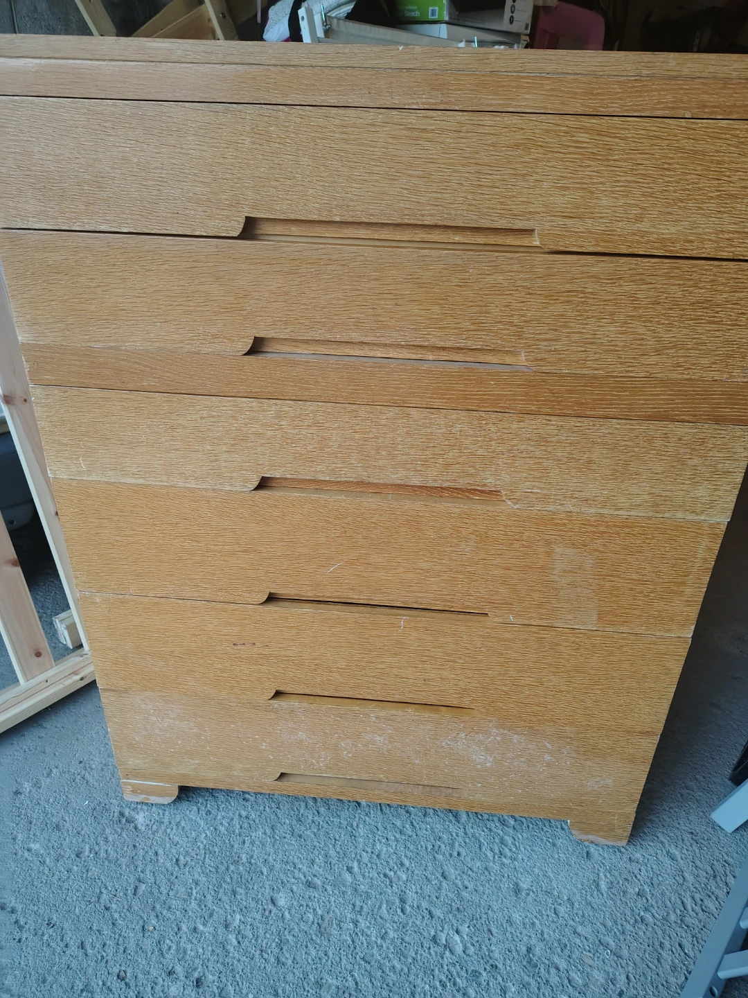 Wooden Dresser with 5 Drawers