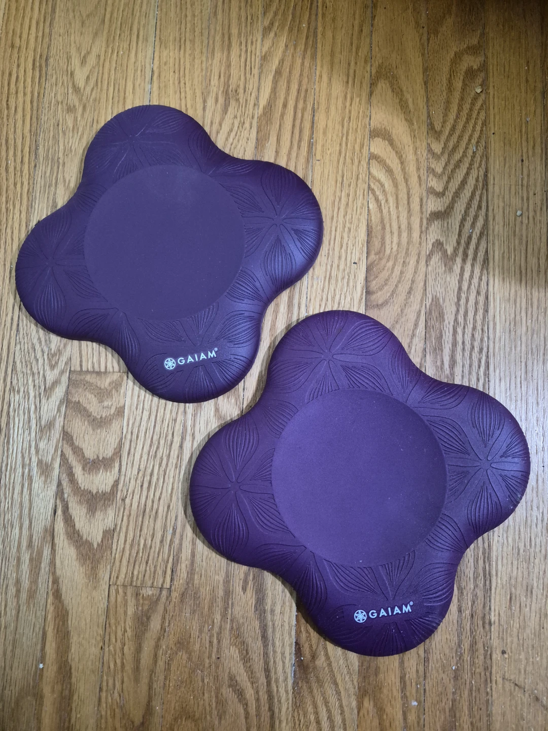 Gaiam Purple Knee Pads