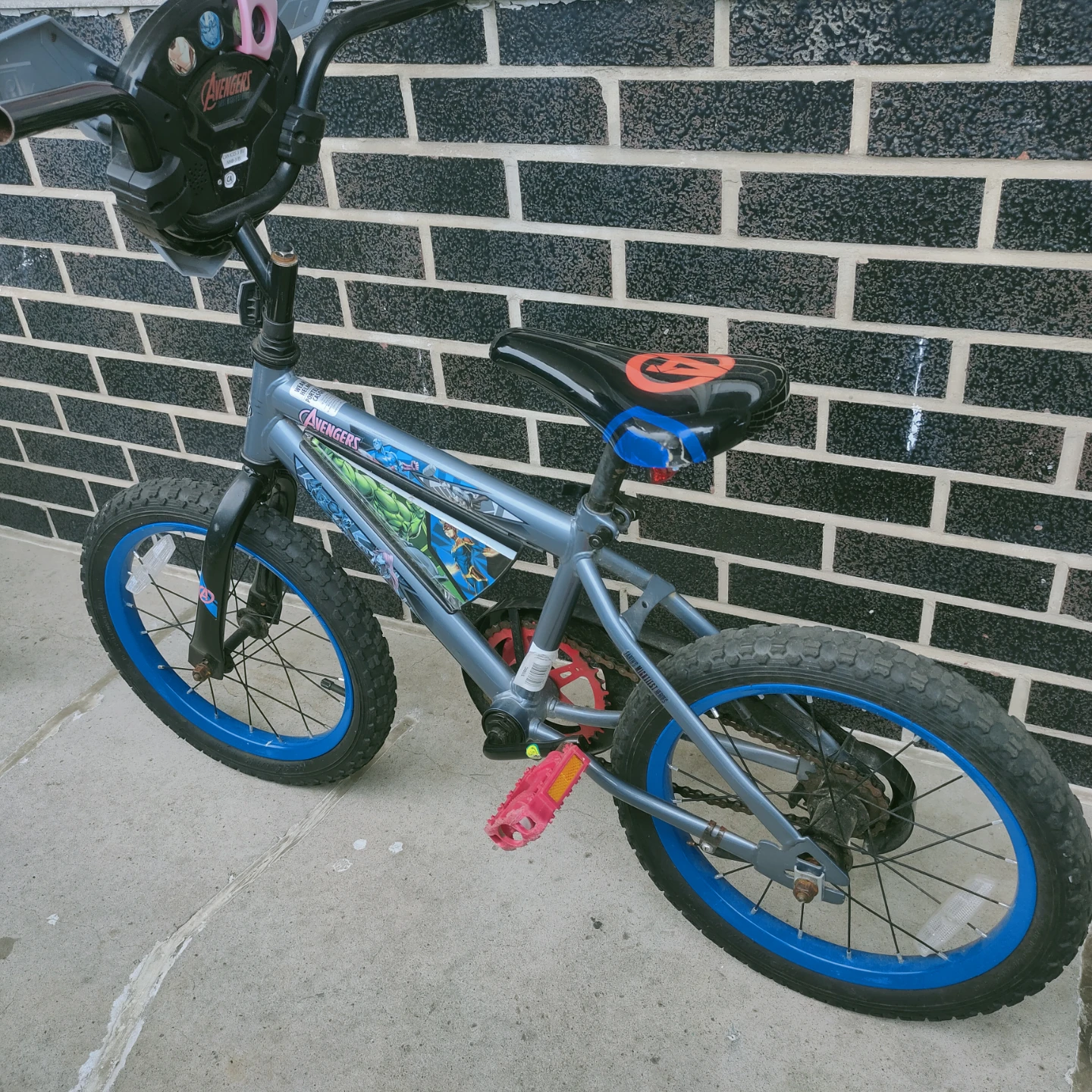 16 "Avengers Kids Bicycle with Training Wheels