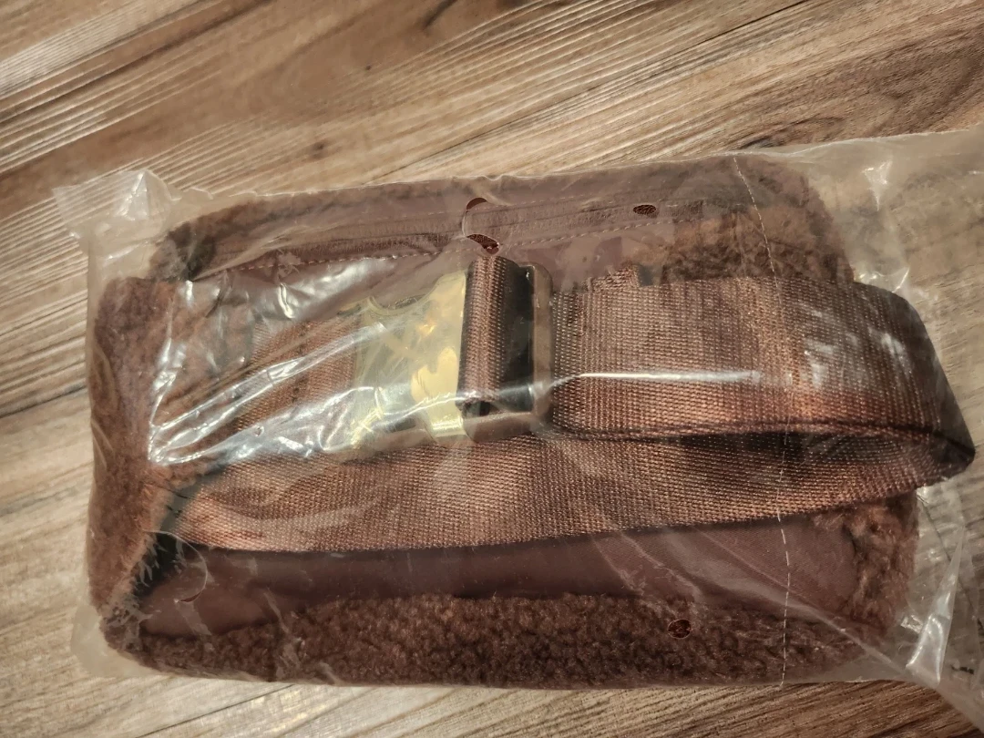 [New] Lululemon Everywhere Fleece Belt Bag 2L - photo 3