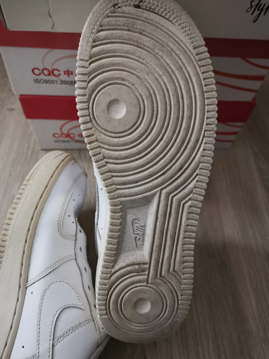 Nike Air Force 1 White Leather Sneakers - photo 4