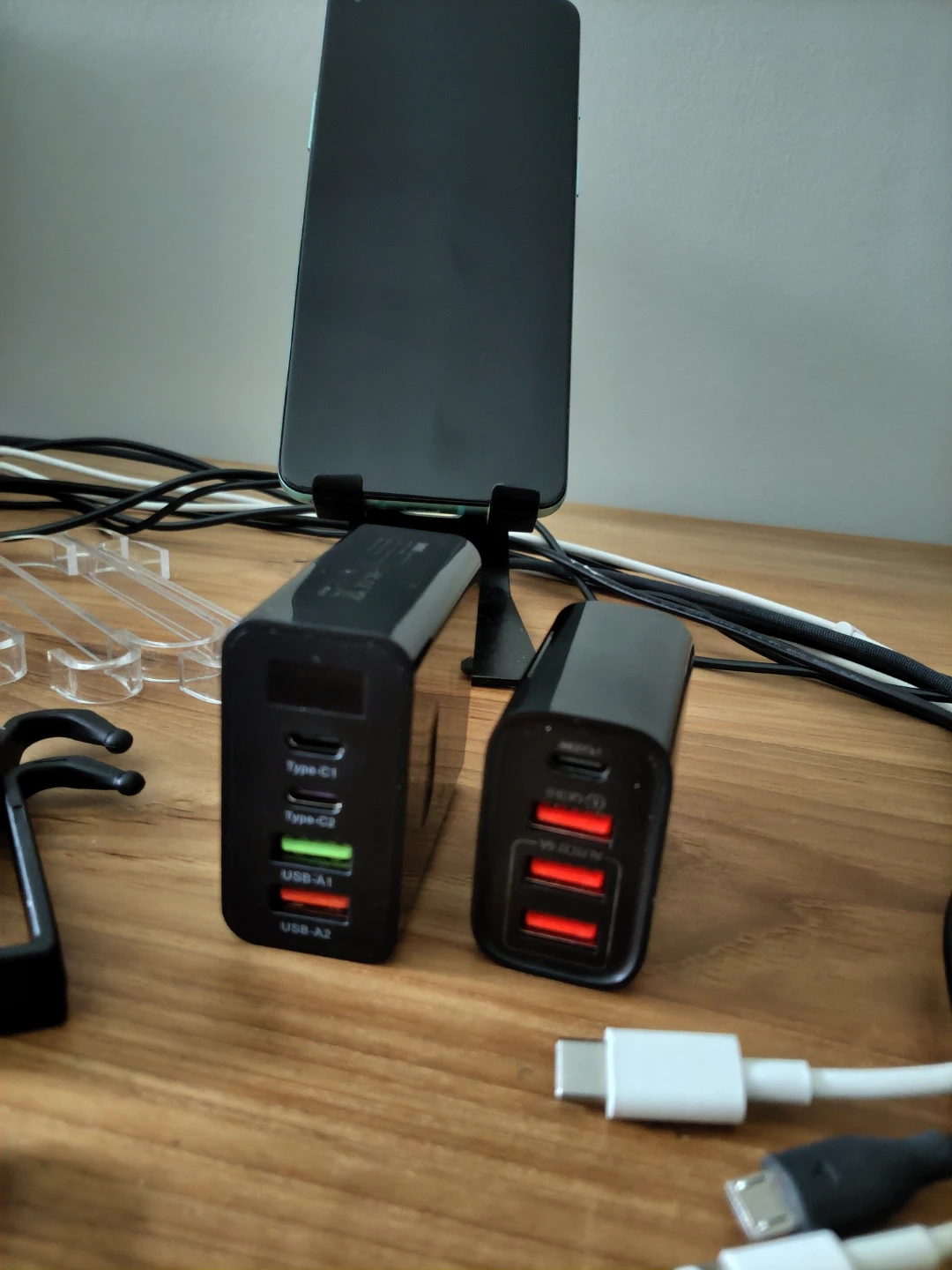 USB Cable Wires, USB Adapters, Phone Holder, Hooks - photo 4
