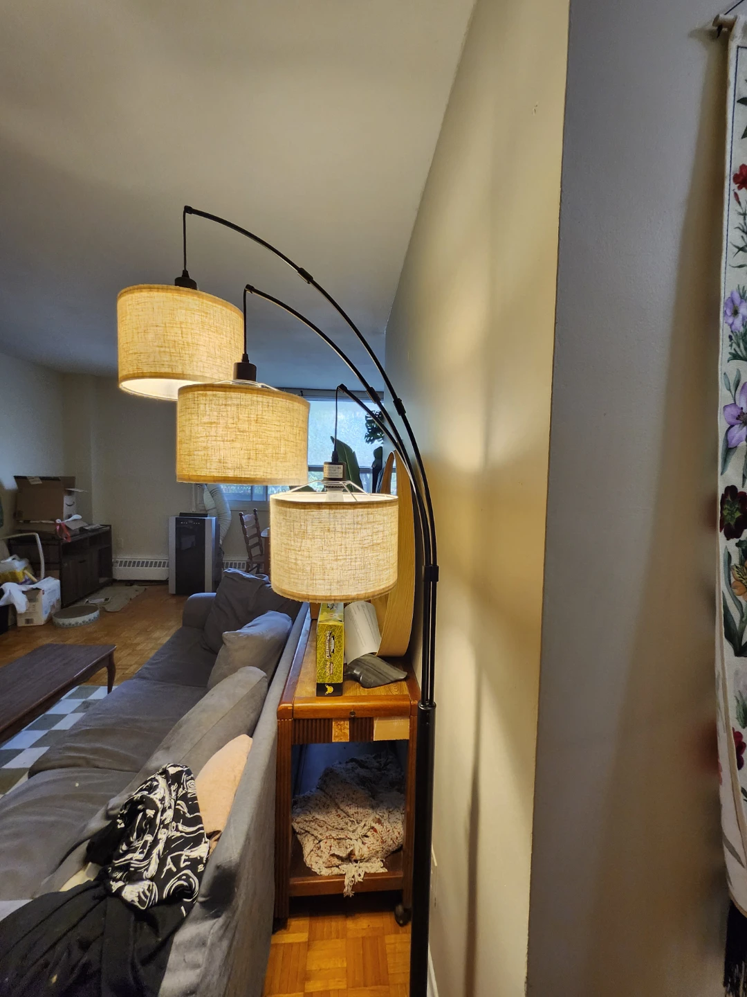 Black 3-head arc floor lamp with linen shades