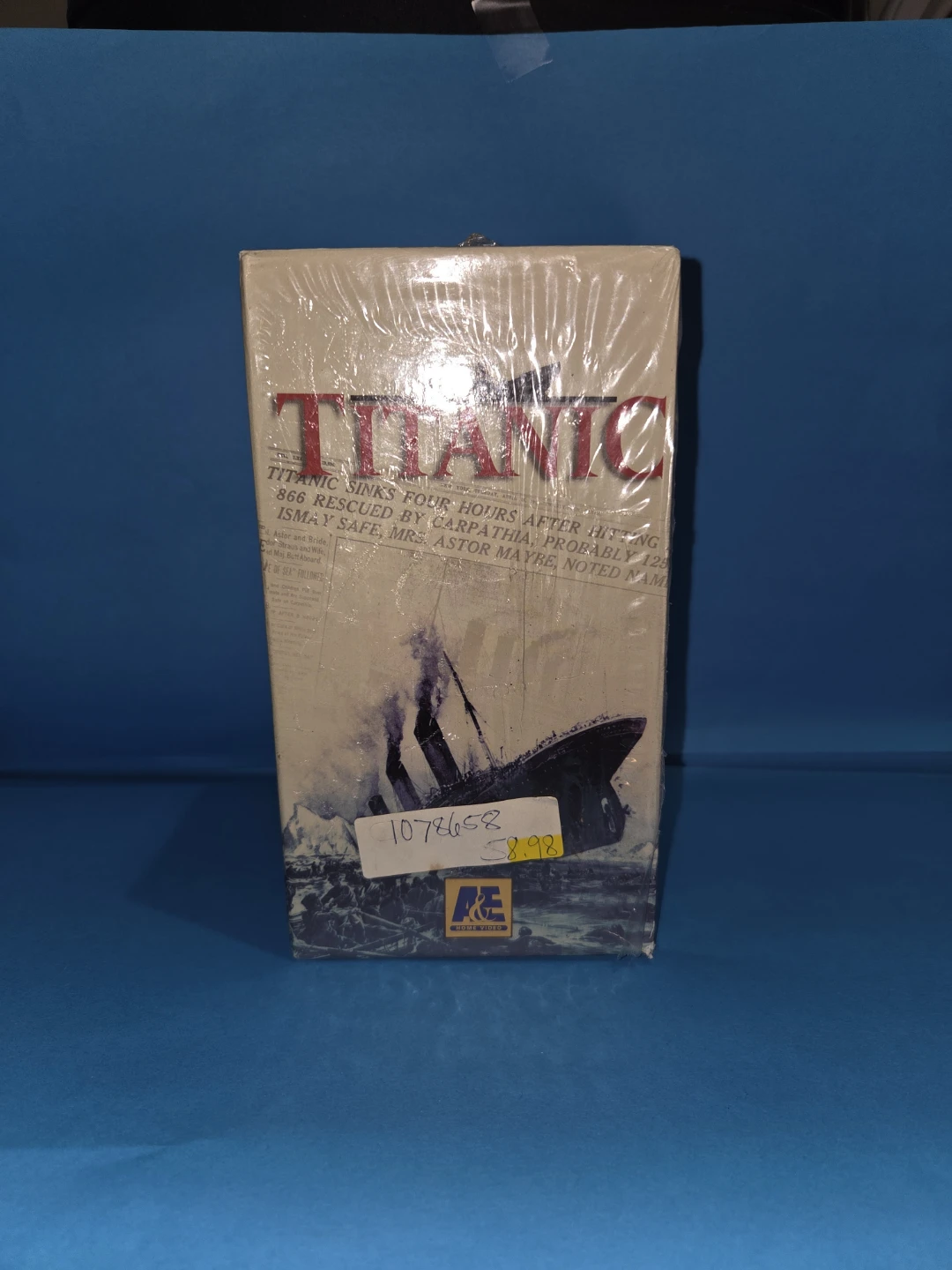 Titanic VHS Documentary Set Volumes 1-4 - photo 2