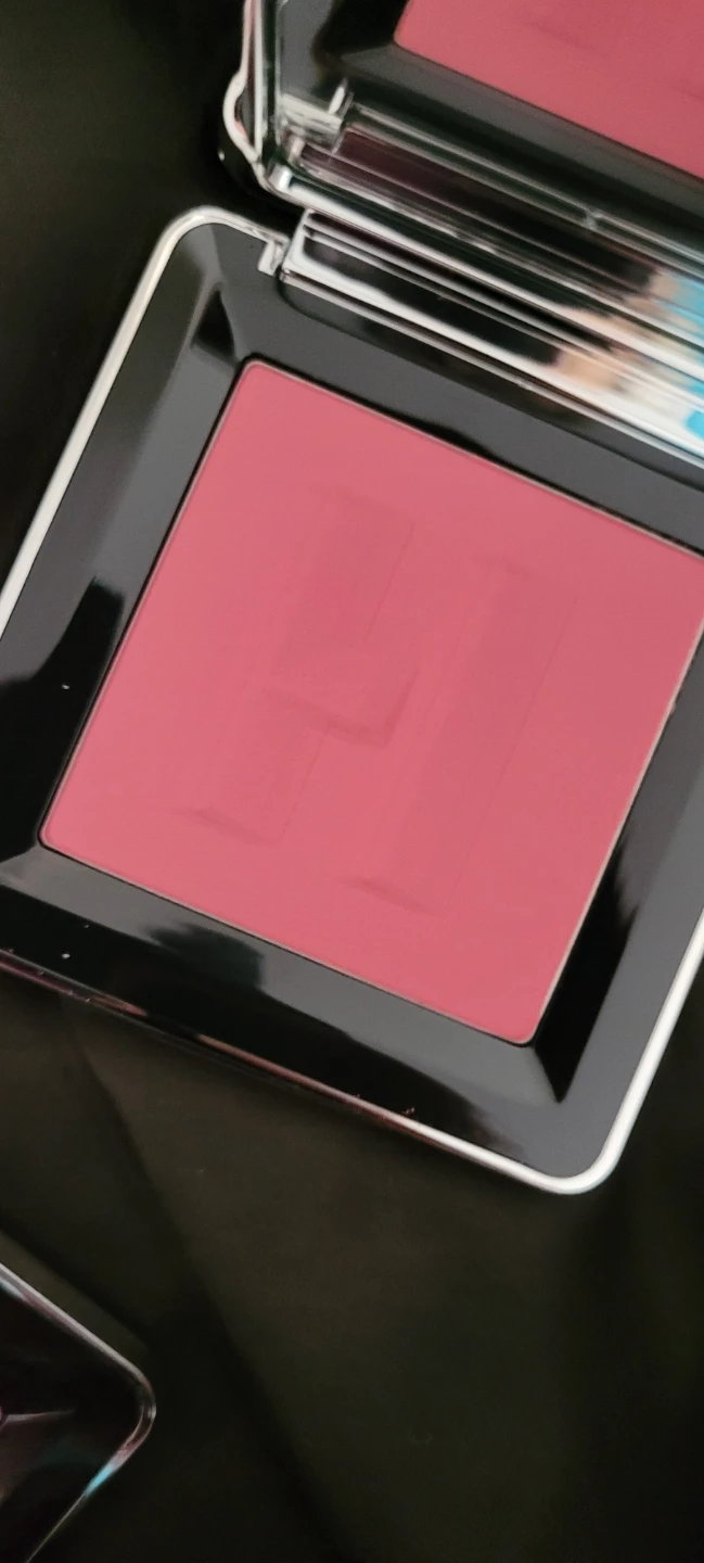3 large blush compacts - photo 4