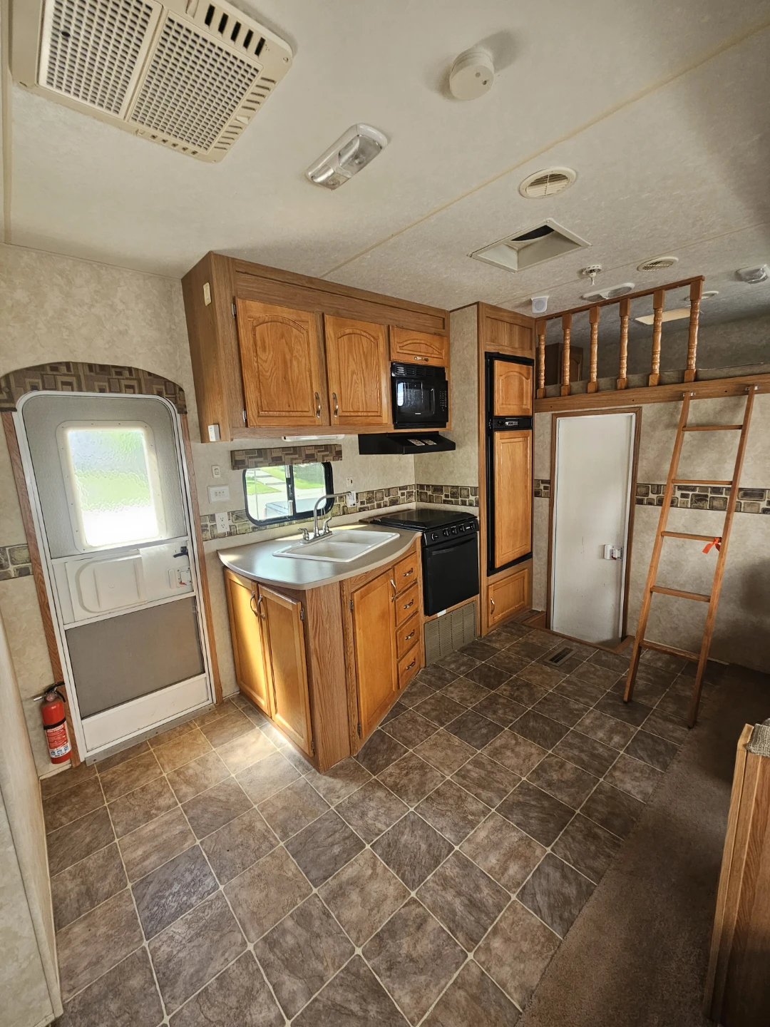 2007 Sportster 328 Fifth Wheel - photo 4